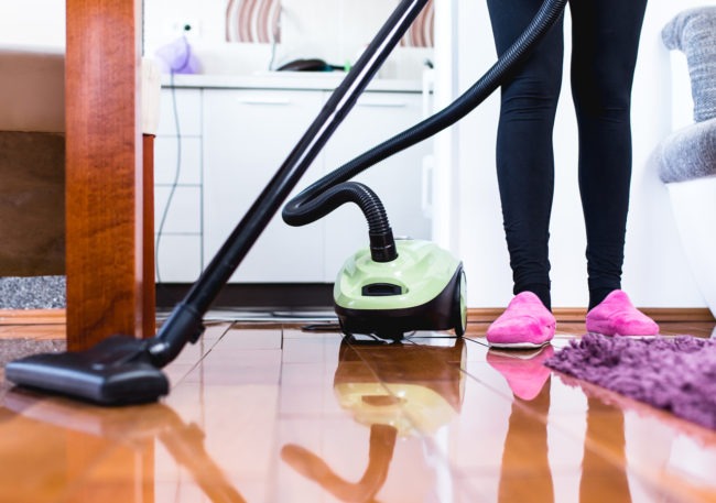 5 trucuri simple pentru o casa sclipitor de curata